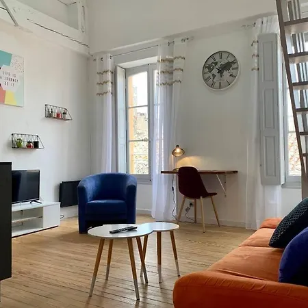 Duplex Centre *