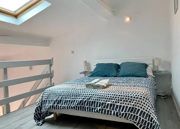 Duplex Centre